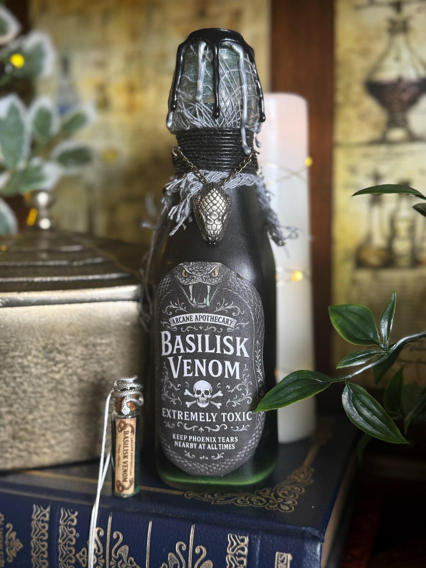 Basilisk Venom Potion Pendant | Wearable Fantasy Potion Necklace | Vial Snake Serpent Jewelry