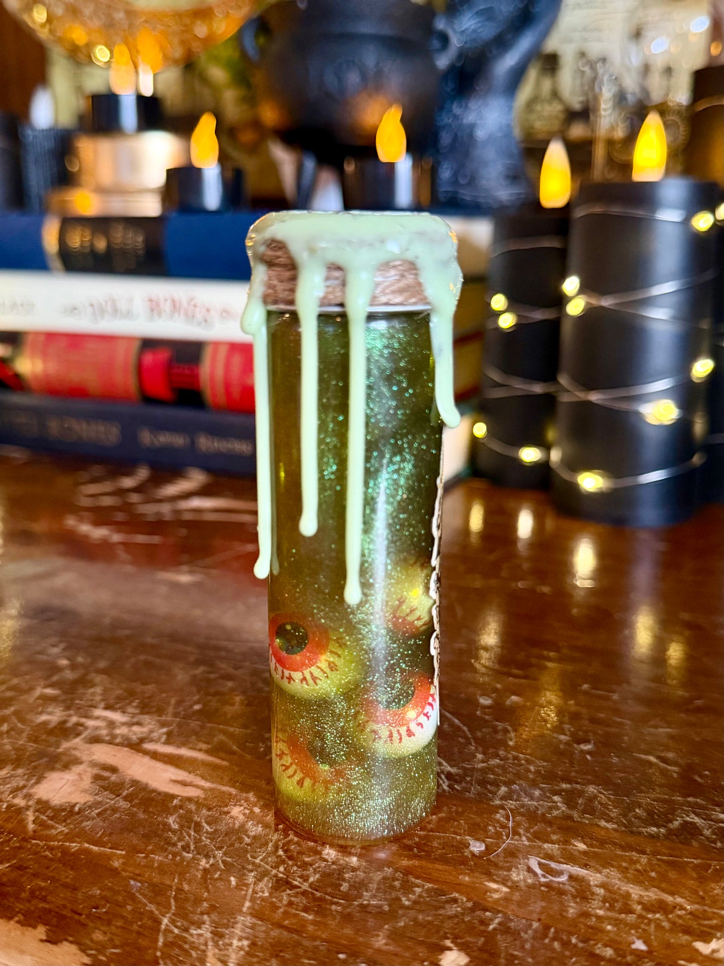 Eye of Newt Mini Potion | Witchy Halloween Decor | Gothic Apothecary Bottle | Creepy Eyeball Potion | Dark Academia Gift