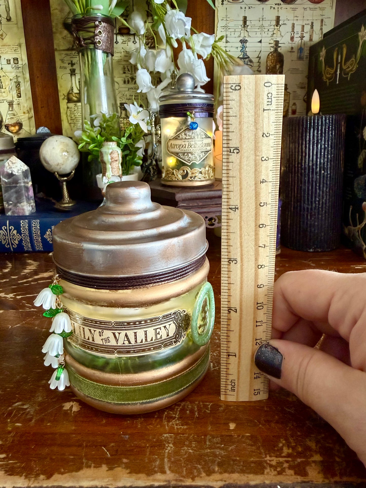 Historical Poison | Lily Of The Valley | Light Up Decorative Poison Apothecary Jar
