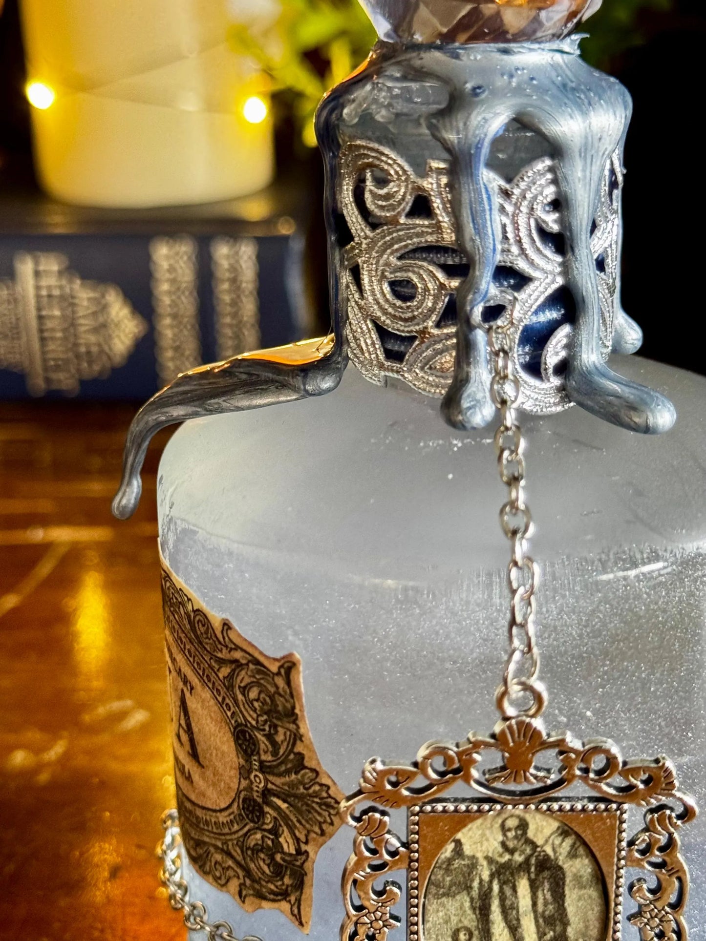 Aqua Tofana Replica Decorative Potion Collectible | Historical Poison | Frosted Aged Display Bottle