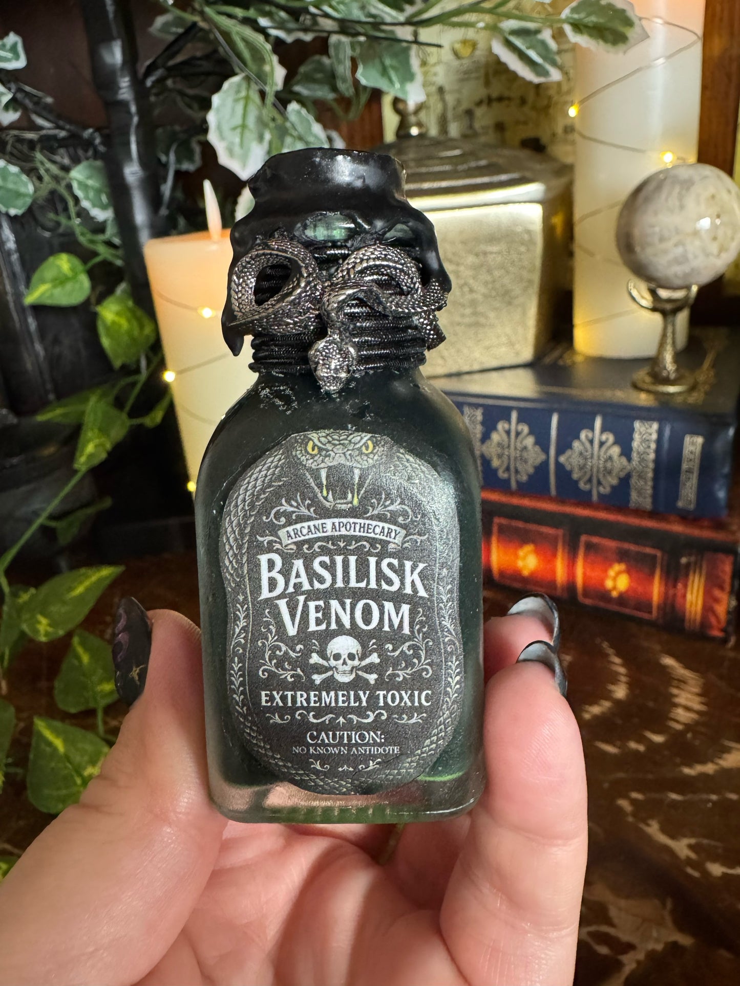 Basilisk Venom Mini Color Shifting Display Potion | Snake Fidget Bottle | Apothecary Decor